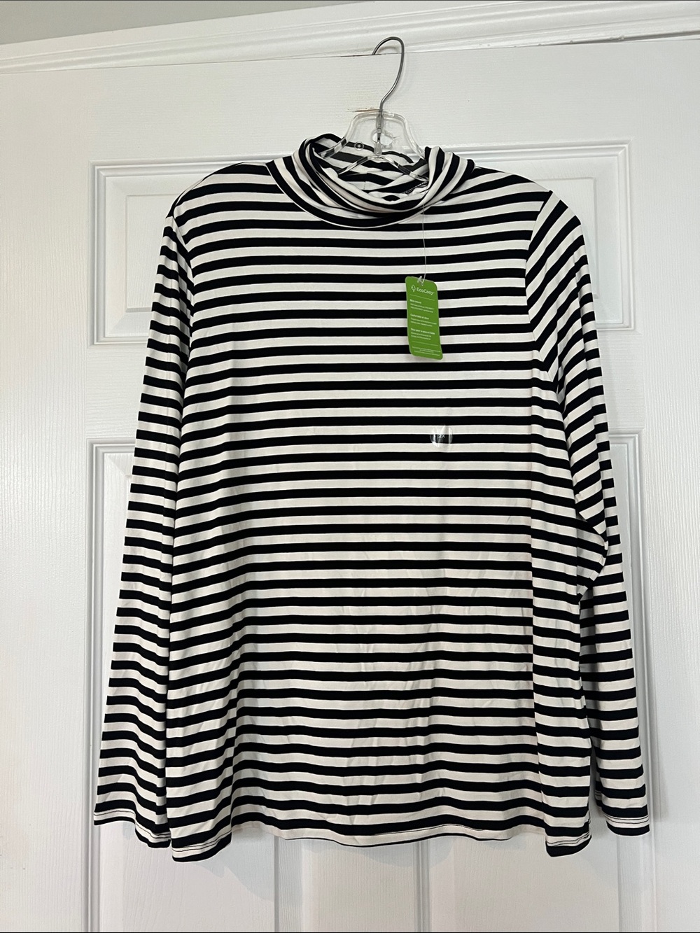 Reitmans Black & White Striped Turtleneck Long Sleeve Tee
